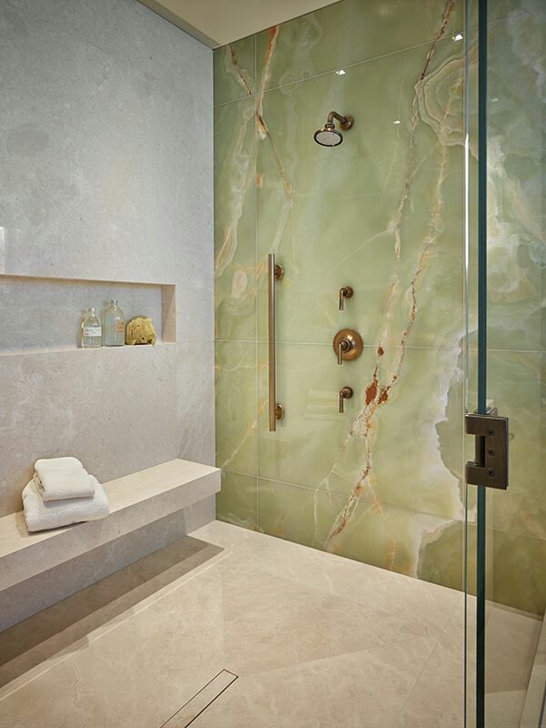 oblicovka sten oniksom